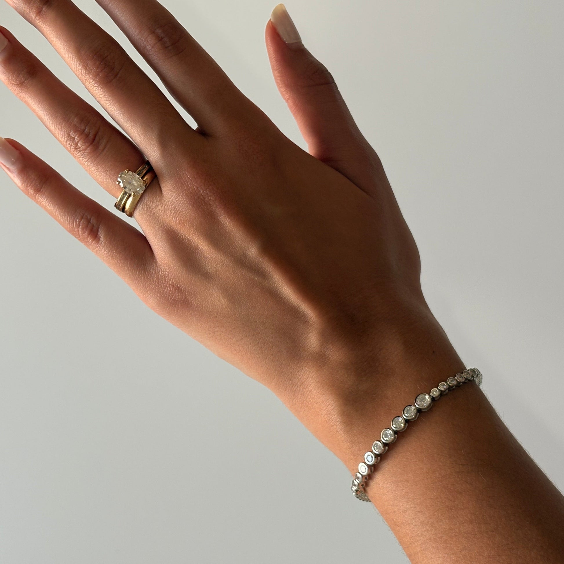 925 silver bezel tennis bracelet in gold and silver – Aura Bracelet by Éter Jewelry