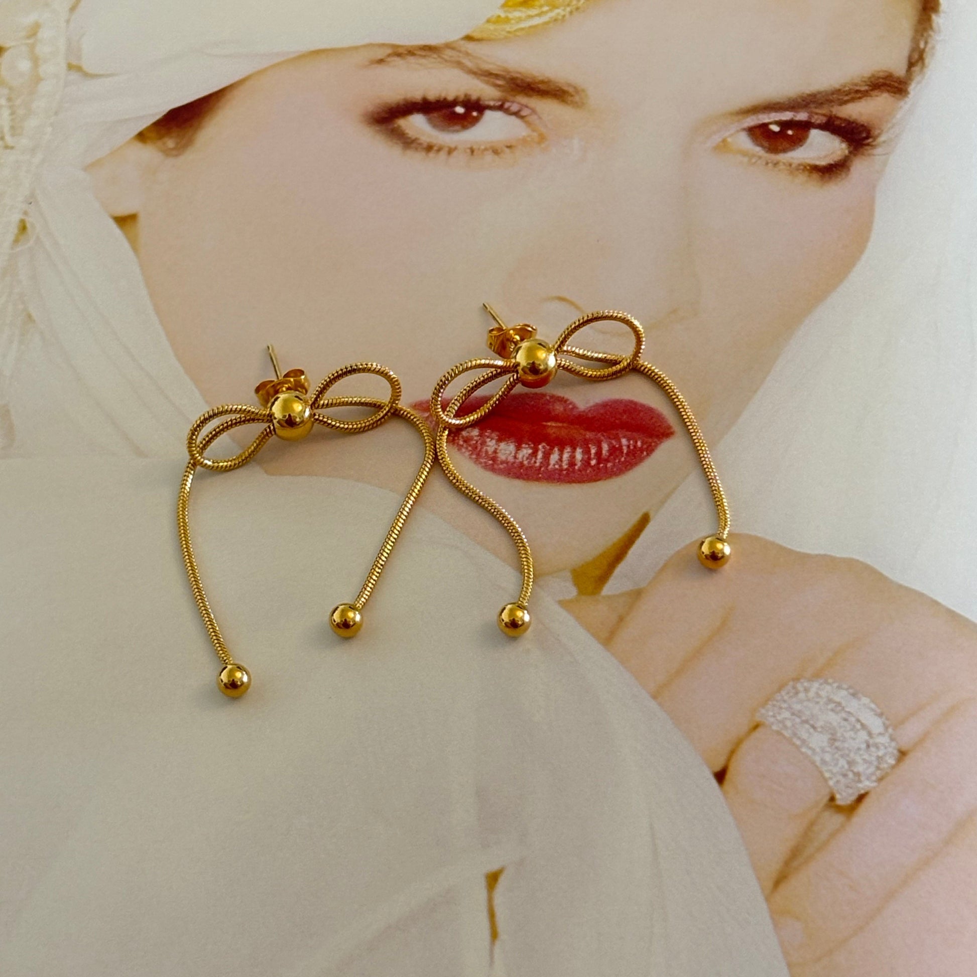 Bow Earrings